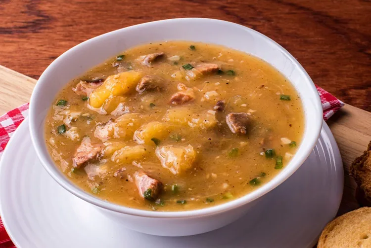 Caldo de mandioca simples