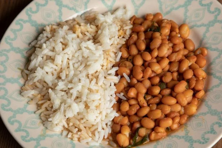 10 Misturas Baratas para Comer com Arroz e Feijão