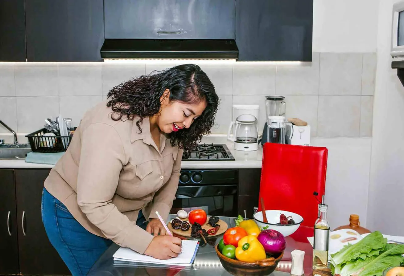 10 Hábitos Simples que Ajudam a Economizar na Alimentação Todos os Meses