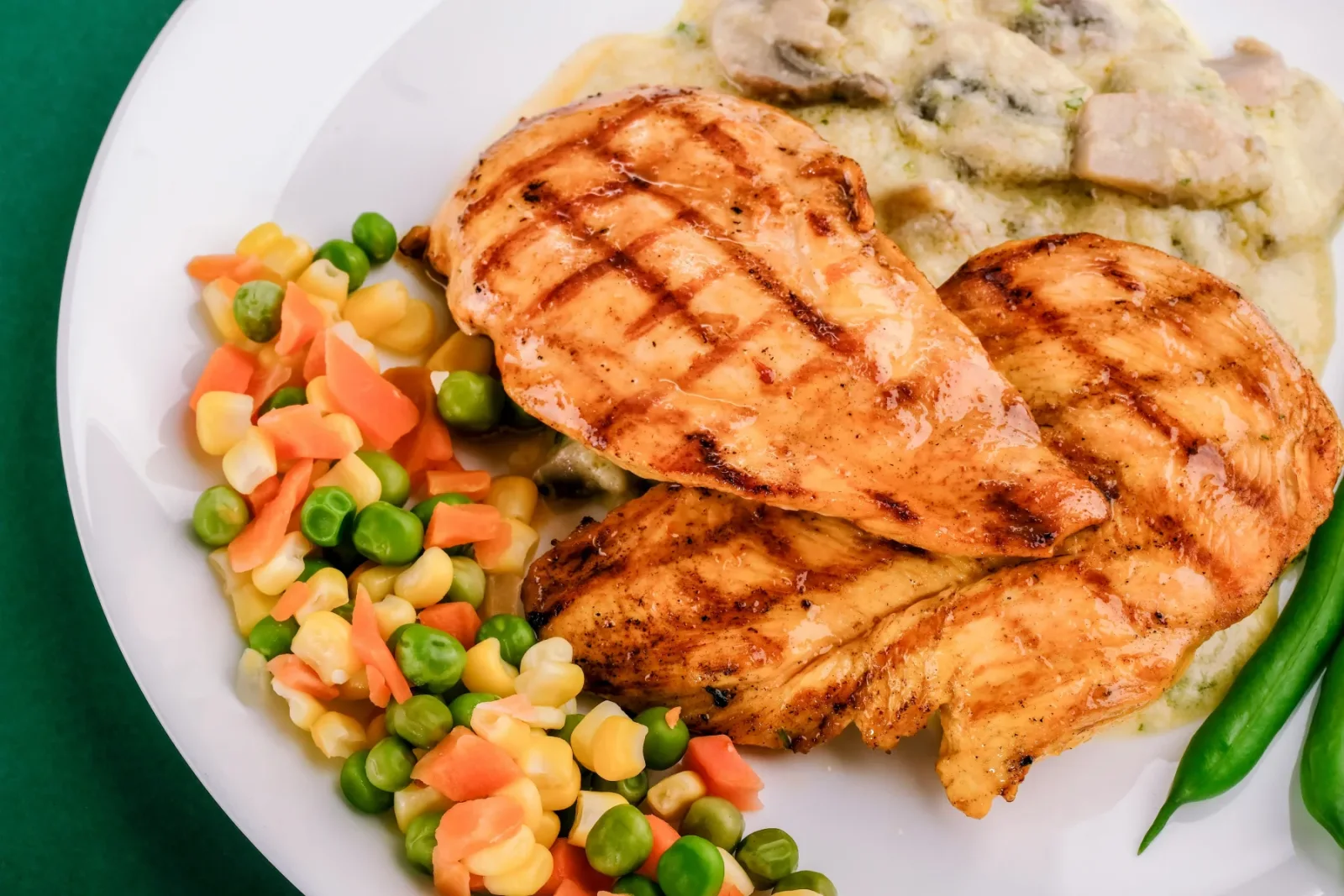 Frango grelhado simples